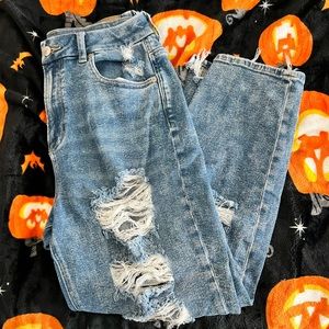 American Eagle Stretch Curvy Distressed High Rise Mom Jeans